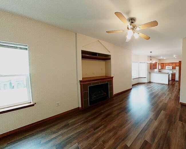 Building Photo - 514 Olive St