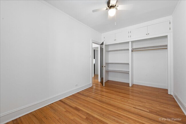 Building Photo - 726 Hinman Ave