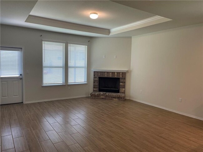 Building Photo - 11816 Monterosso Dr