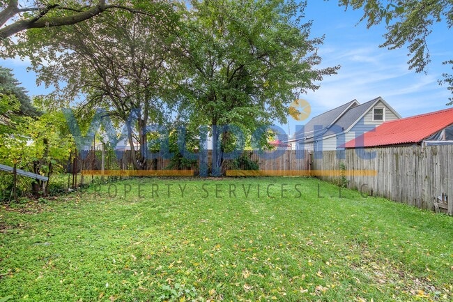 Building Photo - 19 Vandenberg Pl SE