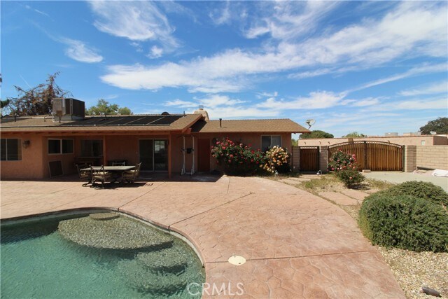 Building Photo - 57801 San Tropeze Dr