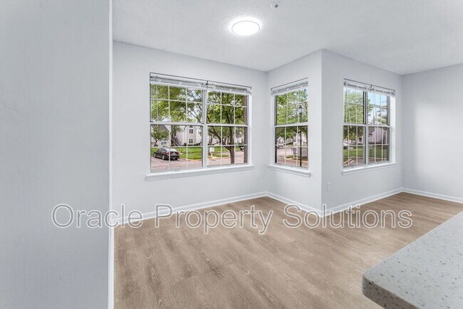 Building Photo - 14023 Vista Dr