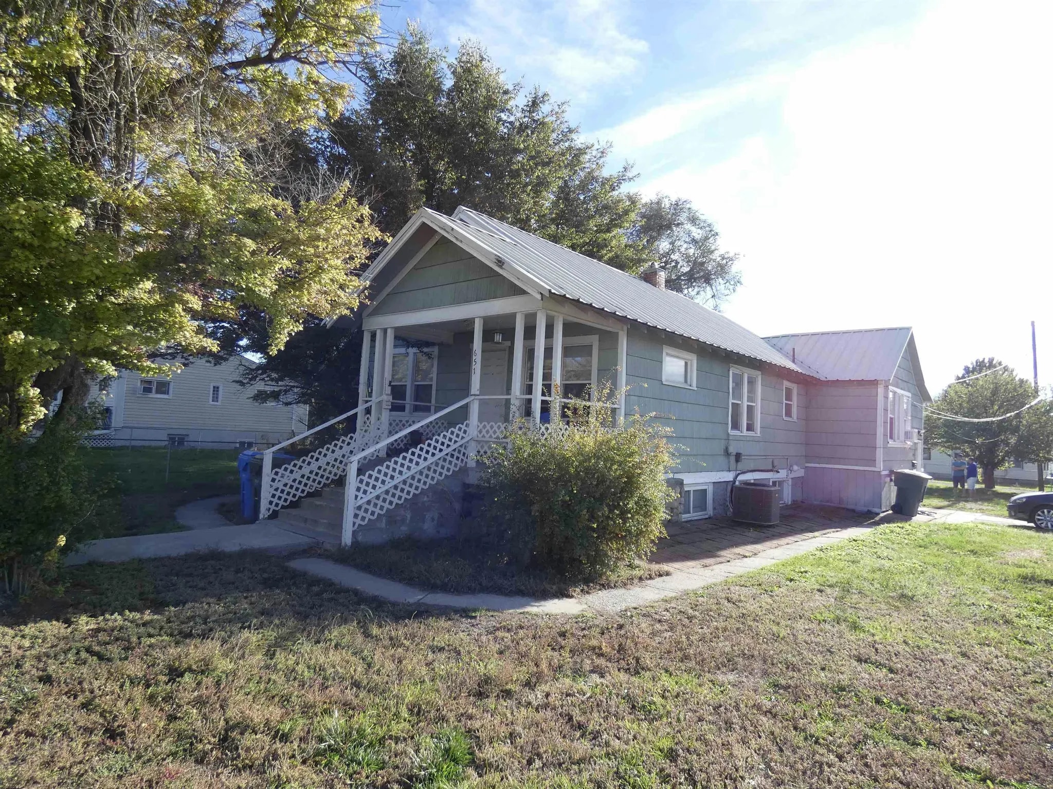 Building Photo - 1349 E Bridger St