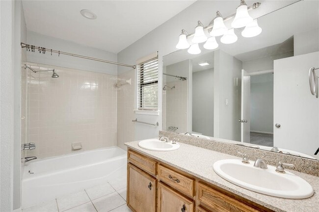 Building Photo - 1708 Wild Horse Ln