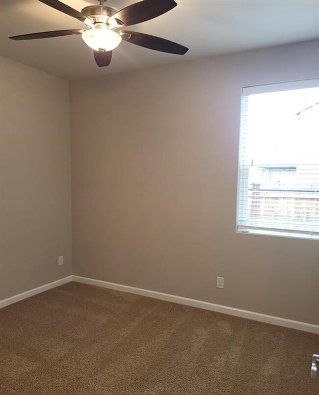 Building Photo - Beautiful 3 Bed 2 Bath Home in Enumclaw