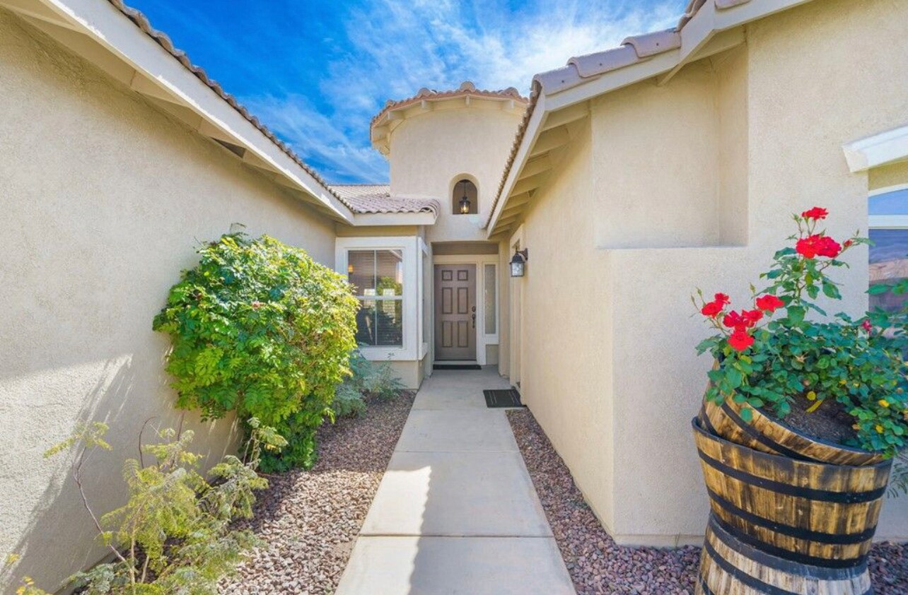 Building Photo - 81397 Avenida Rosada