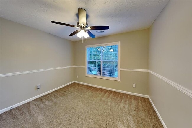 Building Photo - 5539 Hopper Dr