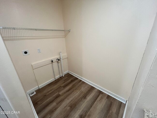 Building Photo - 606 Florida Ave