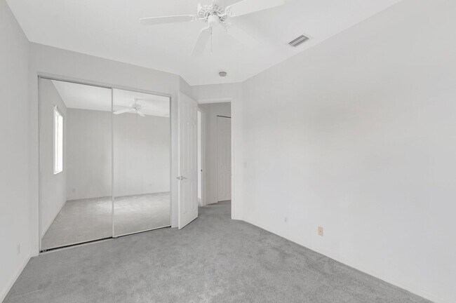 Building Photo - 11286 Regatta Ln