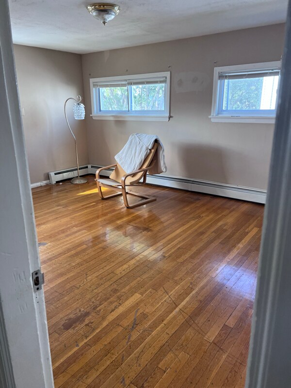 Building Photo - 32 Shute St