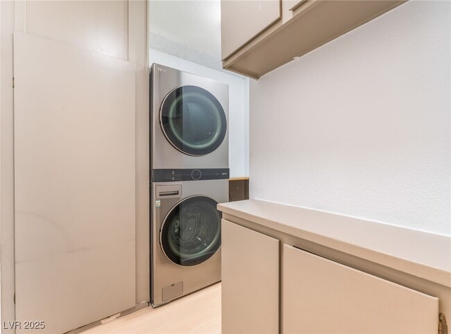 Building Photo - 3024 Bel Air Dr