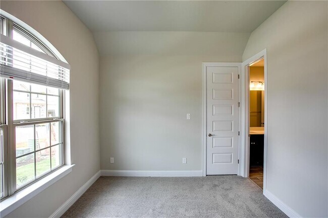 Building Photo - 2301 Gold Dust Trl