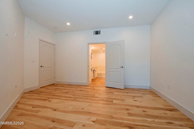 Building Photo - 17000 Wedge Pkwy