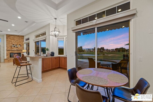 Building Photo - 88 Vía Las Flores