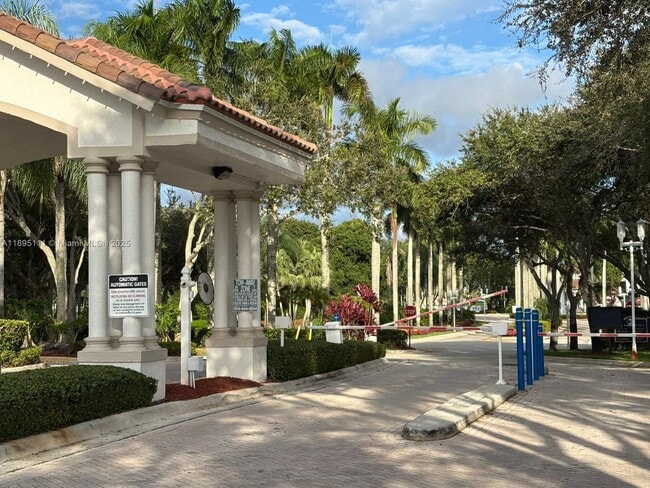 Building Photo - 17025 NW 20th St