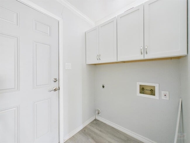 Building Photo - 11603 Gunsmoke Cir