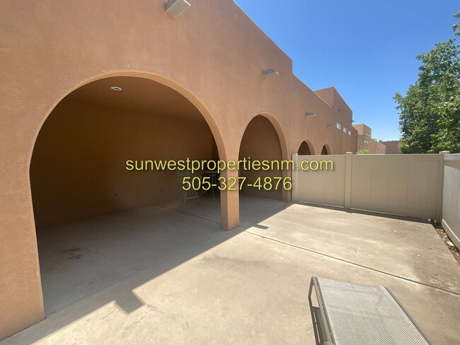 Building Photo - 3 Bedroom, 2 Bathroom Condo with 2 Car Gar...