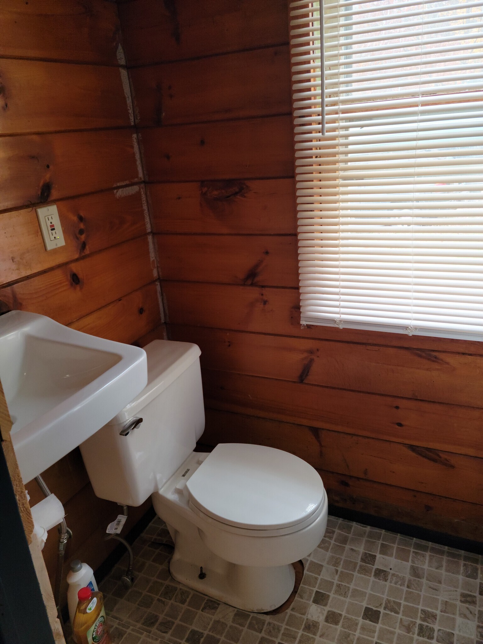 Bathroom - 286 Mount Vernon Rd