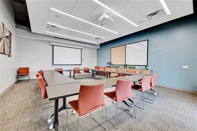Building Photo - 16811 Radiant Dr