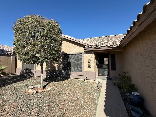 Building Photo - 6100 W Audrey Ln