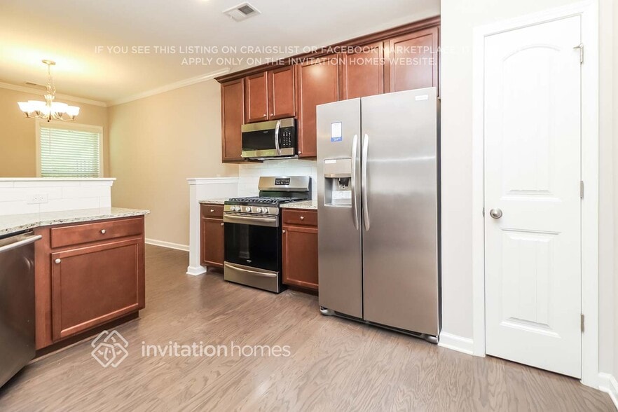 Building Photo - 7185 Heritage Oak Ct