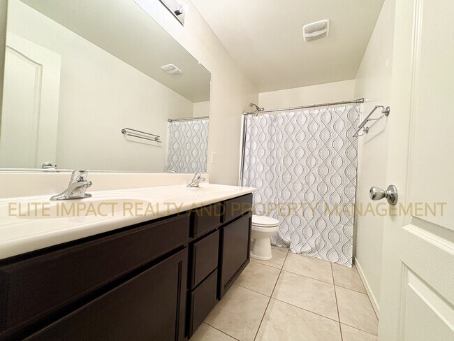 Building Photo - 11684 W Vanderbilt Farms Way