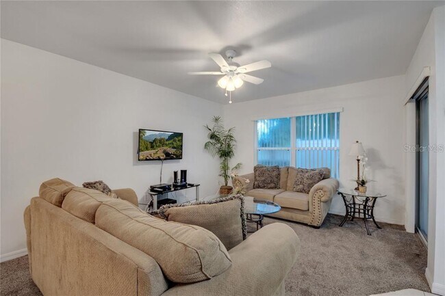 Building Photo - 2714 Club Cortile Cir