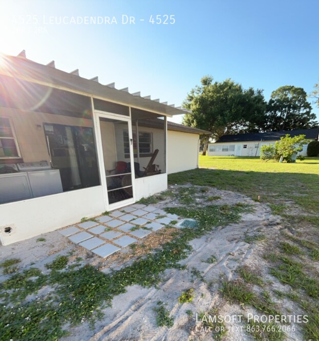 Building Photo - 4525 Leucadendra Dr