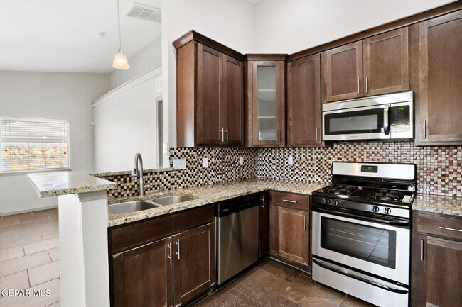 Building Photo - 4828 Guillermo Espinoza St