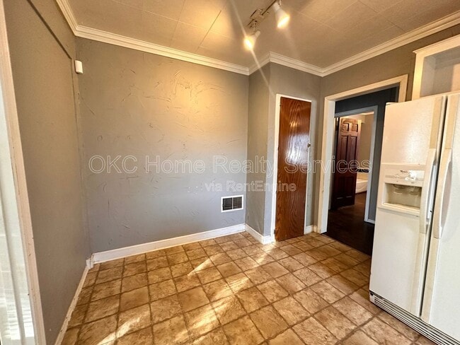 Building Photo - 2144 NW 36th St