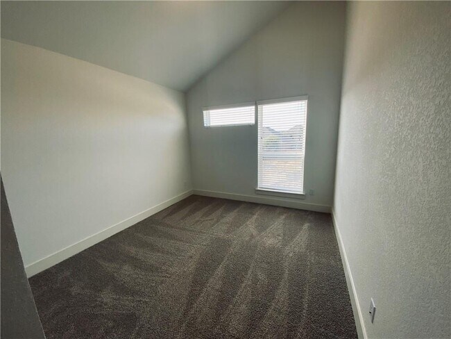 Building Photo - 5160 N A.W. Grimes Blvd
