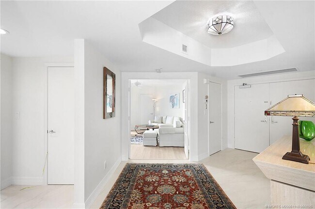 Building Photo - 8600 S Ocean Dr