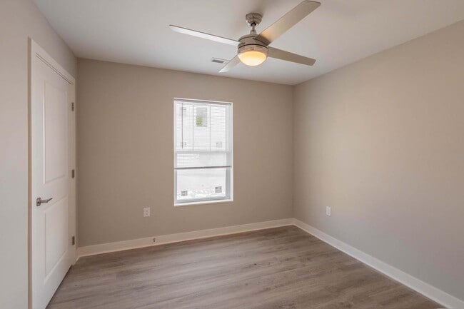 Building Photo - Sells Greene