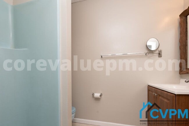 Building Photo - 1290 Holmespun Dr