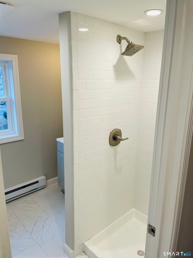 Building Photo - 103 Seymour Ave