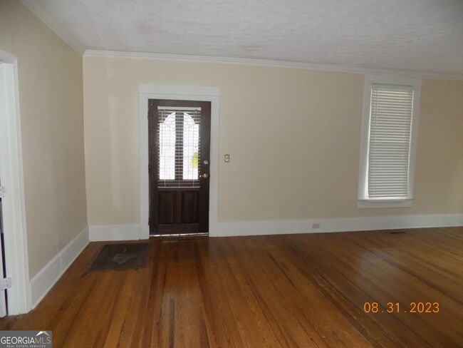 Building Photo - 304 Boulevard