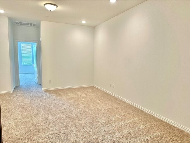 Building Photo - 1207 Doris May Dr