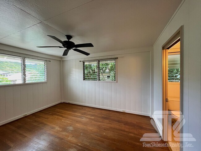 Building Photo - Two Story Home Diamond Head / Kapahulu