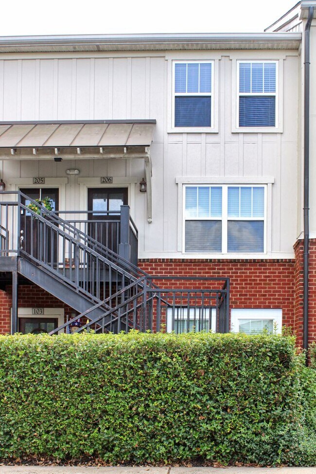Building Photo - 1855 Candlewood Ct
