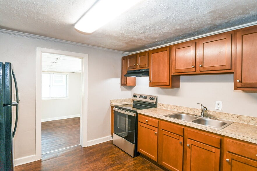 Building Photo - 10513 Suomi St