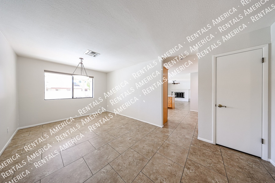 Building Photo - 2636 S Reyes