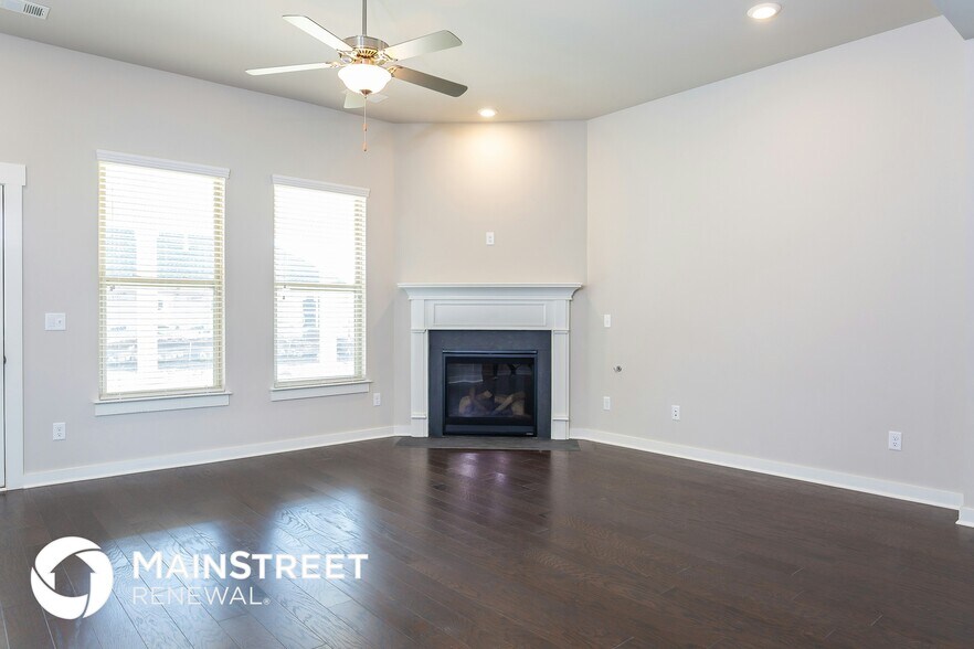 Building Photo - 822 Sapphire Dr