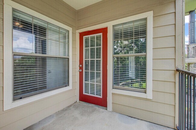 Building Photo - 2320 Gracy Farms Ln