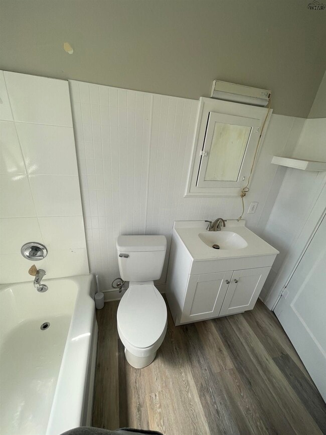 Building Photo - 2107 Joline St