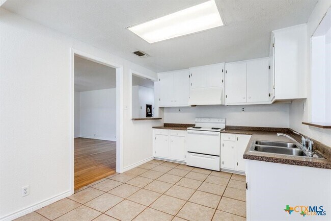 Building Photo - 1488 Canyon Edge