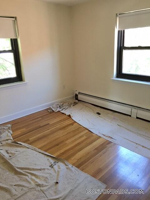 Building Photo - 40 Harvard St