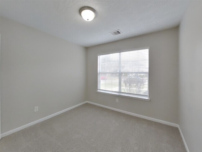 Building Photo - 21135 Wickton Ln