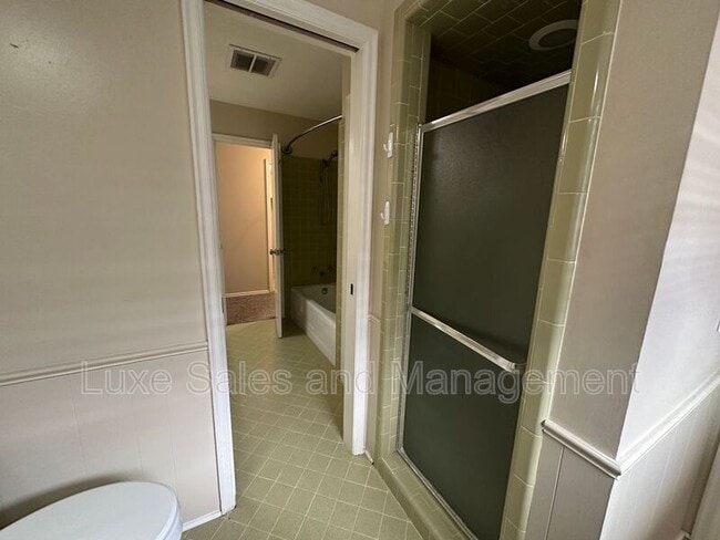 Building Photo - 2518 NW 62nd St