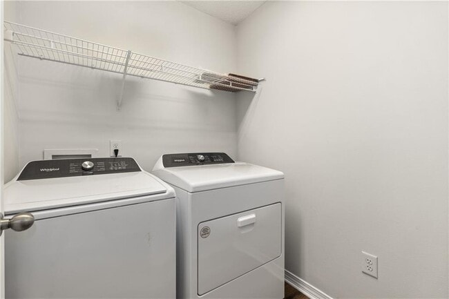 Building Photo - 2218 Summer Crossing