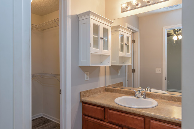 Building Photo - 87 Tiller Way